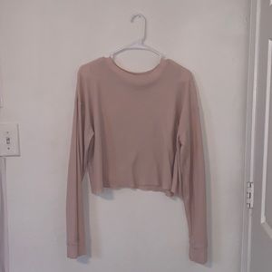 Light blush pink cropped tee - wild fable - size L 🌸